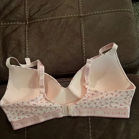 Victoria's Secret Pink Lace Bra with Adjustable Straps - Picture 3 of 13